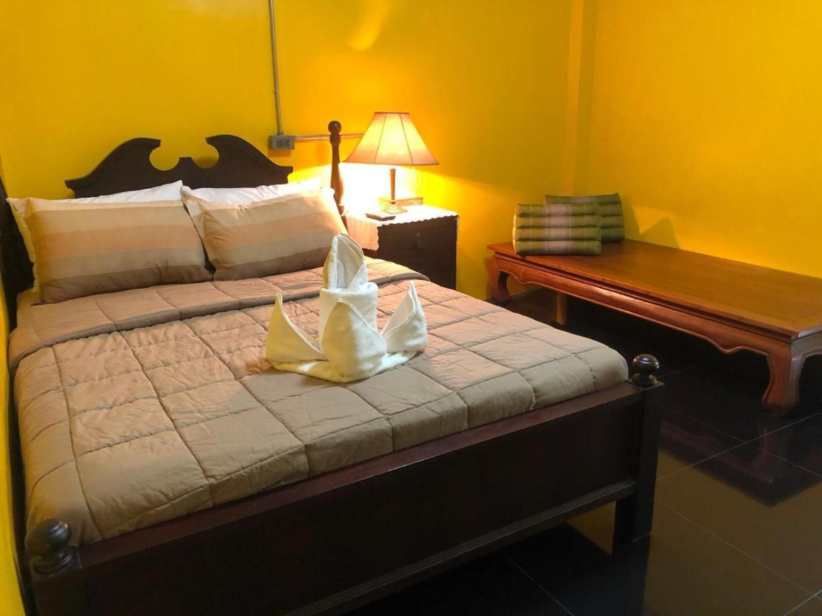 Auberge de jeunesse Baan Lung Poshtel à Chiang Mai Extérieur photo