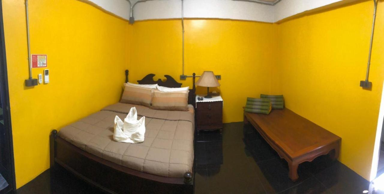 Auberge de jeunesse Baan Lung Poshtel à Chiang Mai Extérieur photo