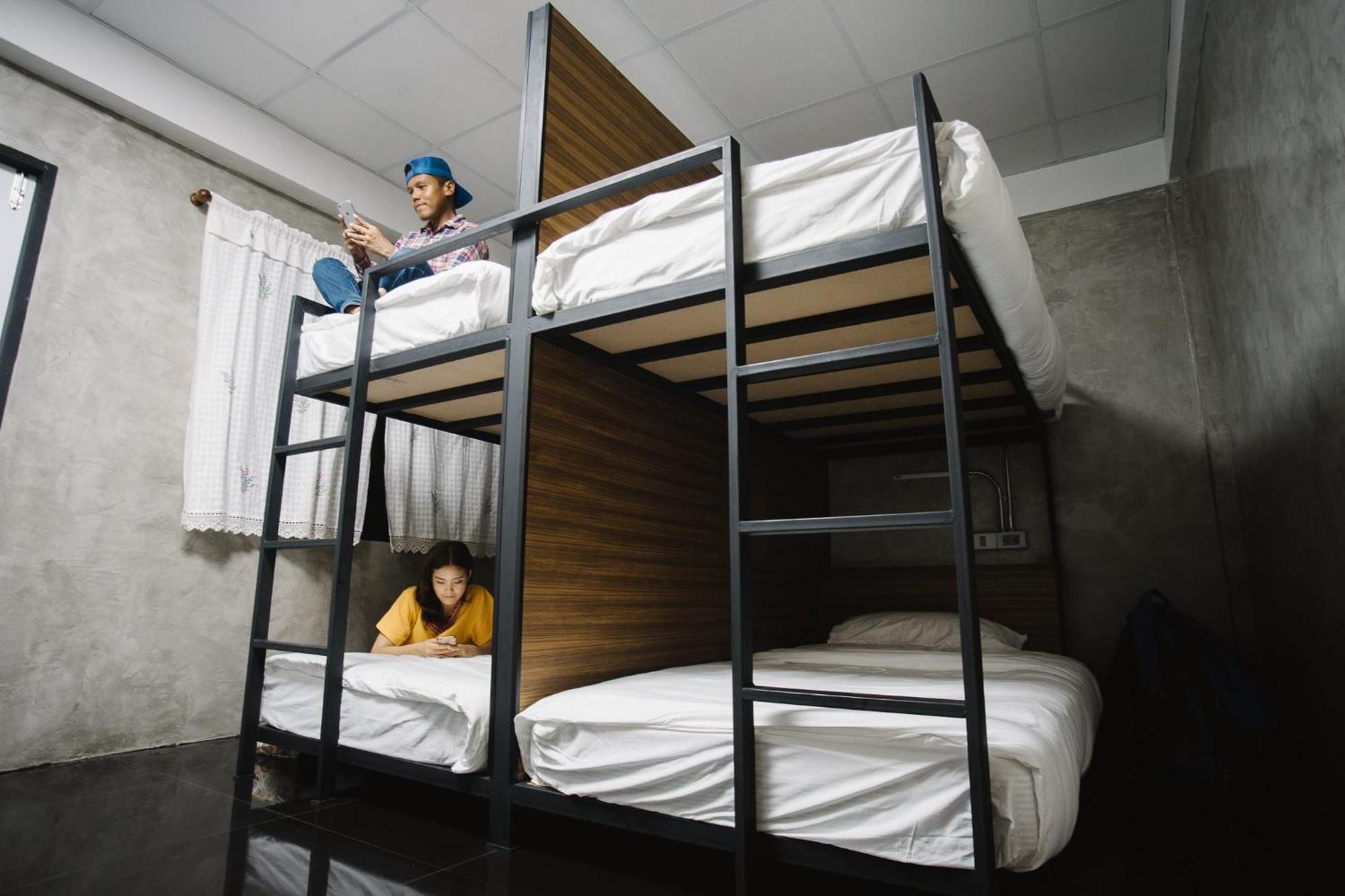 Auberge de jeunesse Baan Lung Poshtel à Chiang Mai Extérieur photo