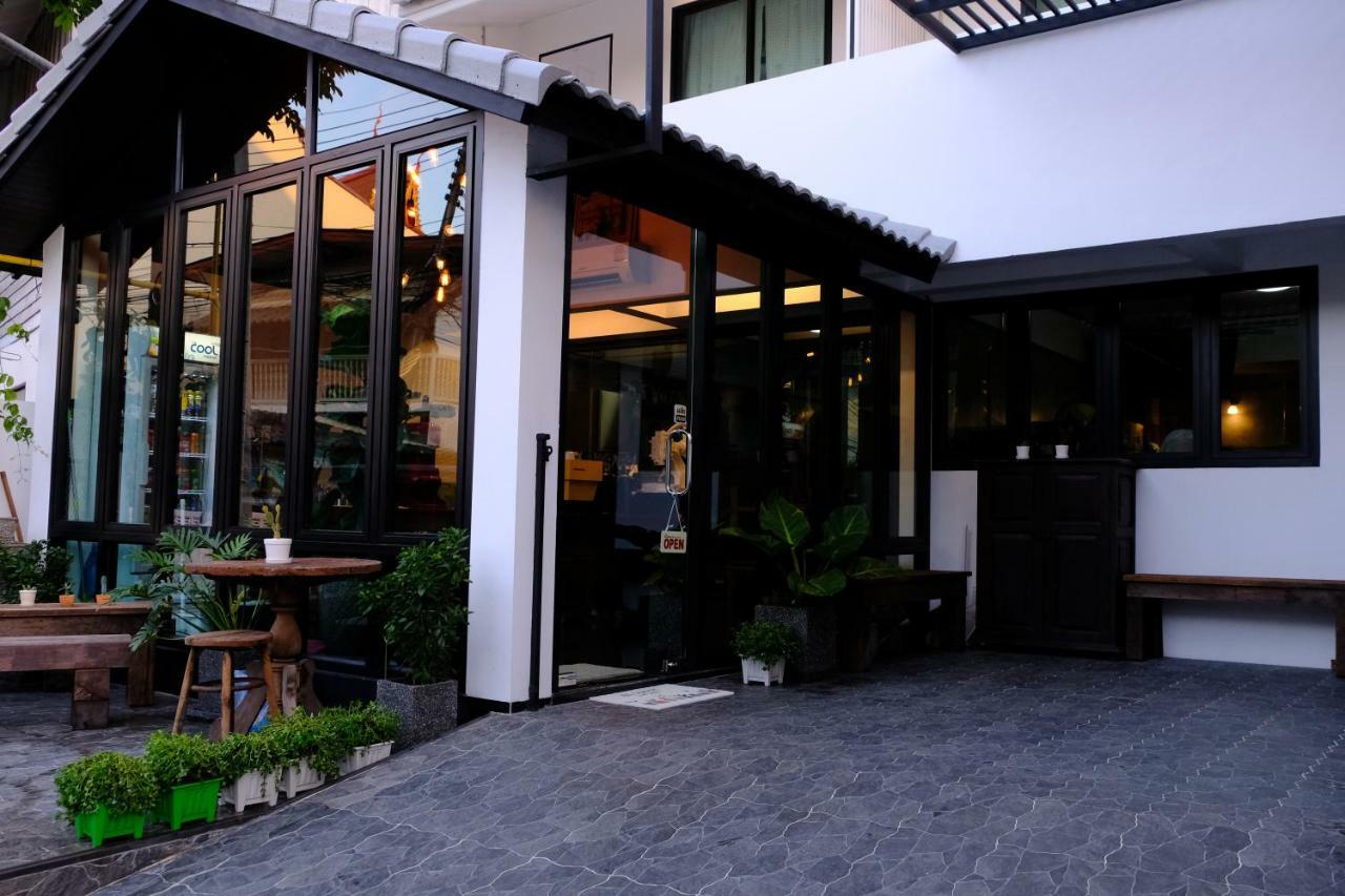 Auberge de jeunesse Baan Lung Poshtel à Chiang Mai Extérieur photo
