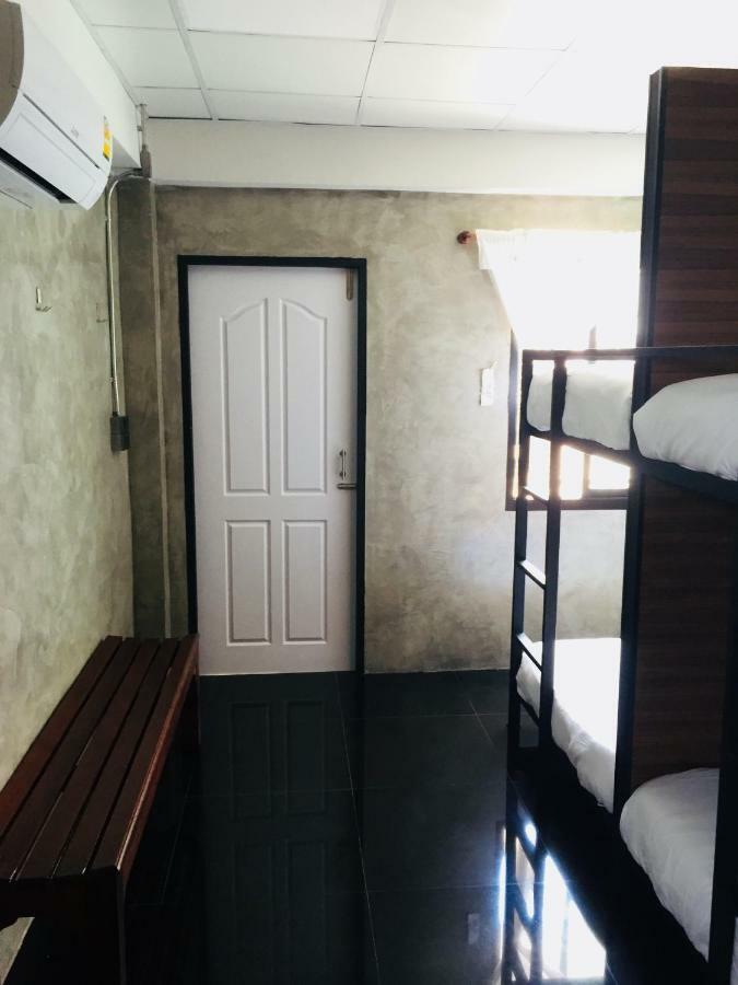 Auberge de jeunesse Baan Lung Poshtel à Chiang Mai Extérieur photo