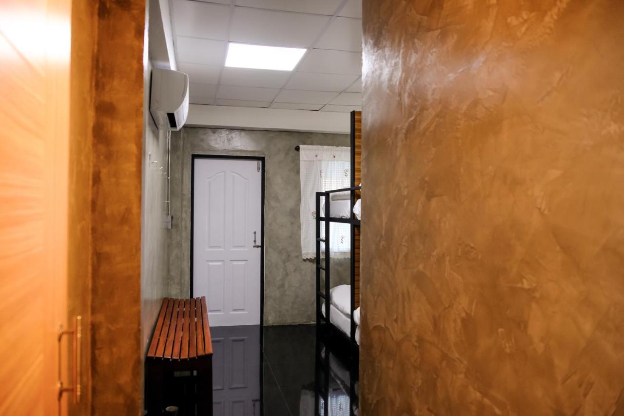 Auberge de jeunesse Baan Lung Poshtel à Chiang Mai Extérieur photo